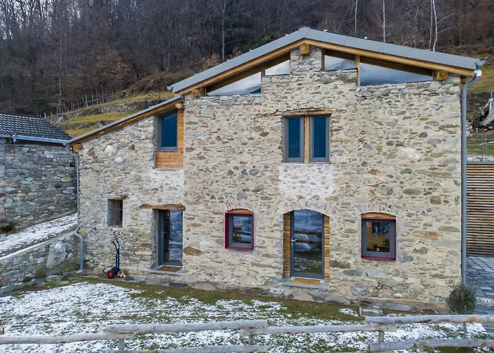 Alpstuga Casa Ulme' By Interhome